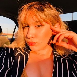 Meet your Posher, Anessa